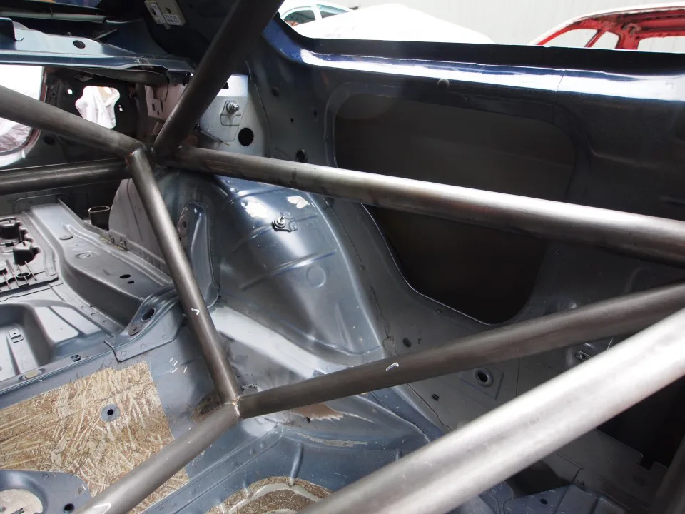 Custom Cages Multipoint Weld-In Roll Cage for BMW E92 (2-Door) - FIA - Image 3