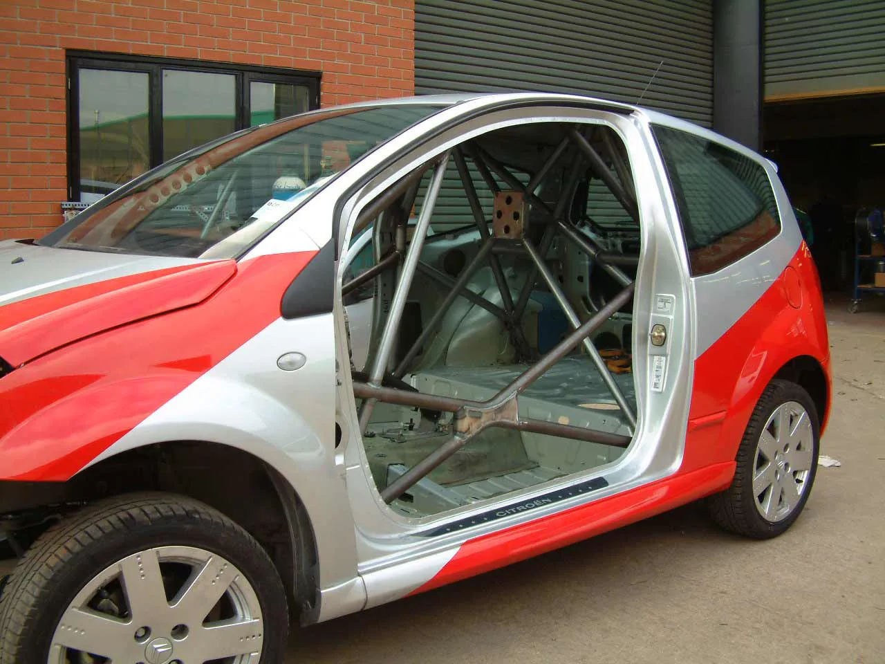 Custom Cages Multipoint Weld-In Roll Cage for Citroen C2 - FIA - Image 2